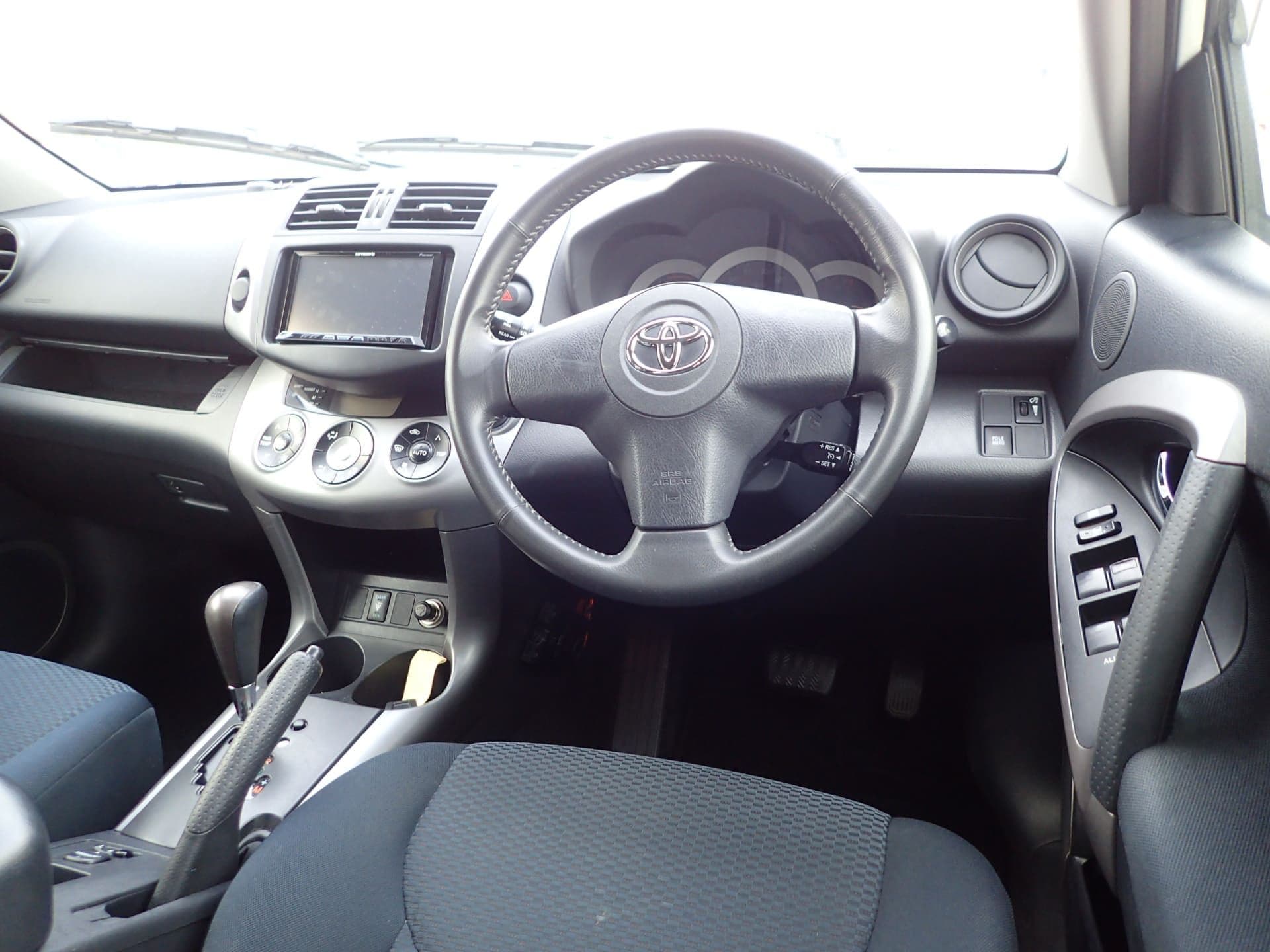 Vehicle SU00001184 large view 28