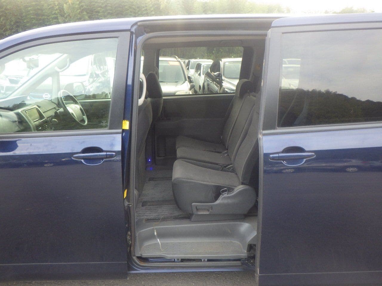 Vehicle SU00001159 large view 24