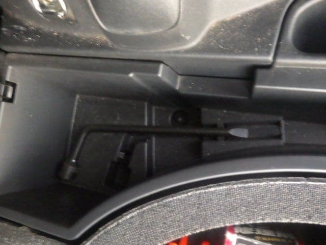 Vehicle SU00001168 large view 34