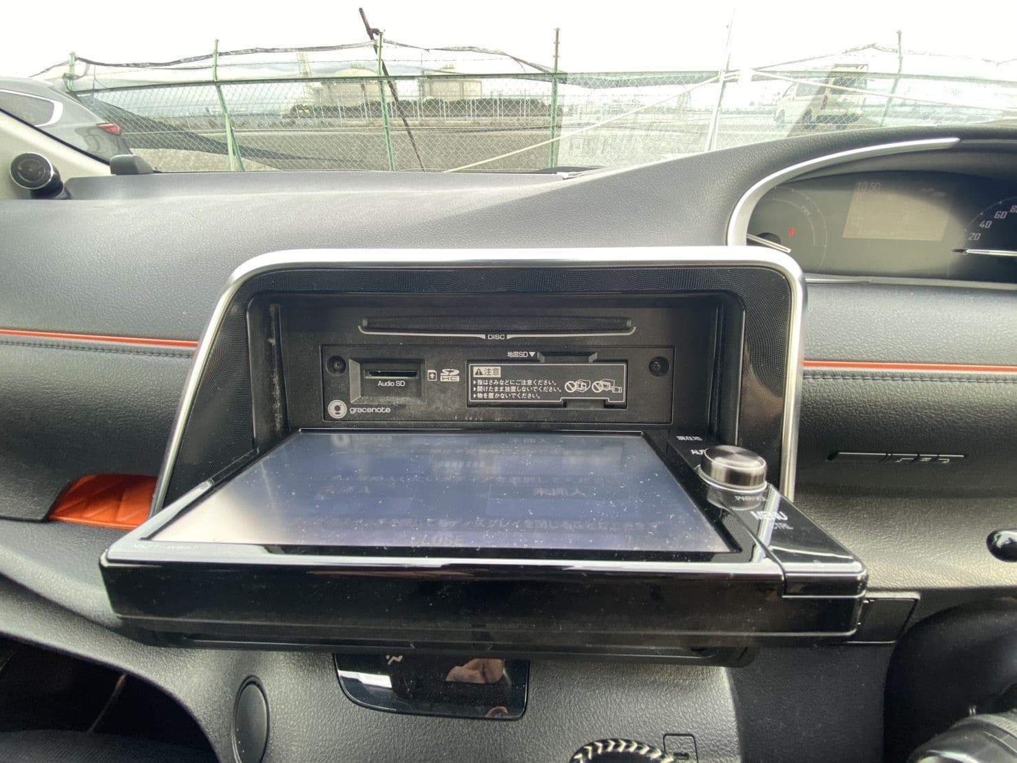 Vehicle SU00001182 large view 24