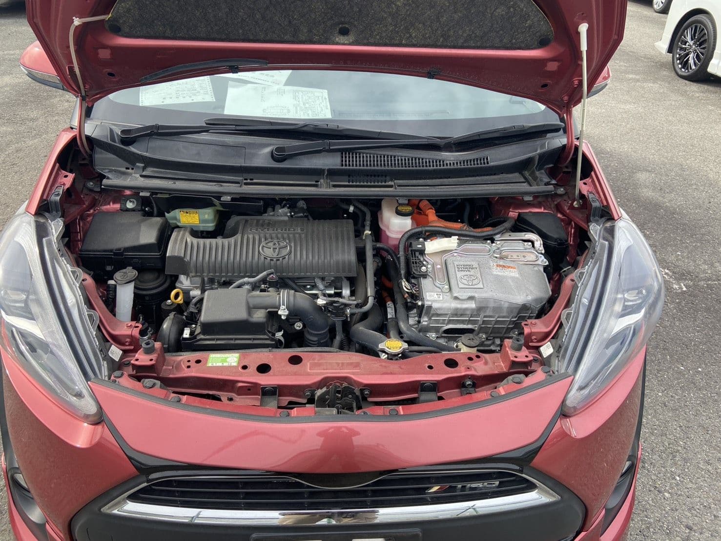 Vehicle SU00001182 large view 28