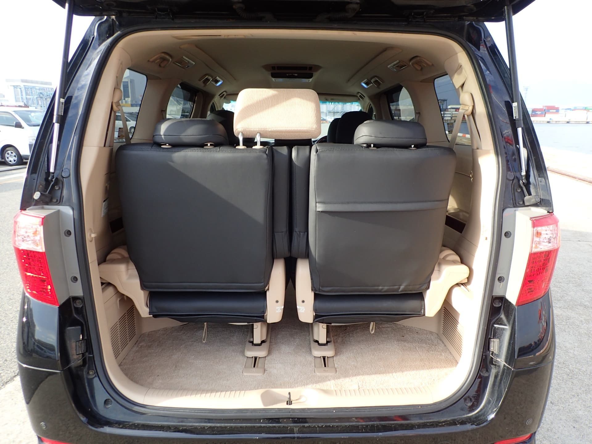 Vehicle SU00001179 large view 24