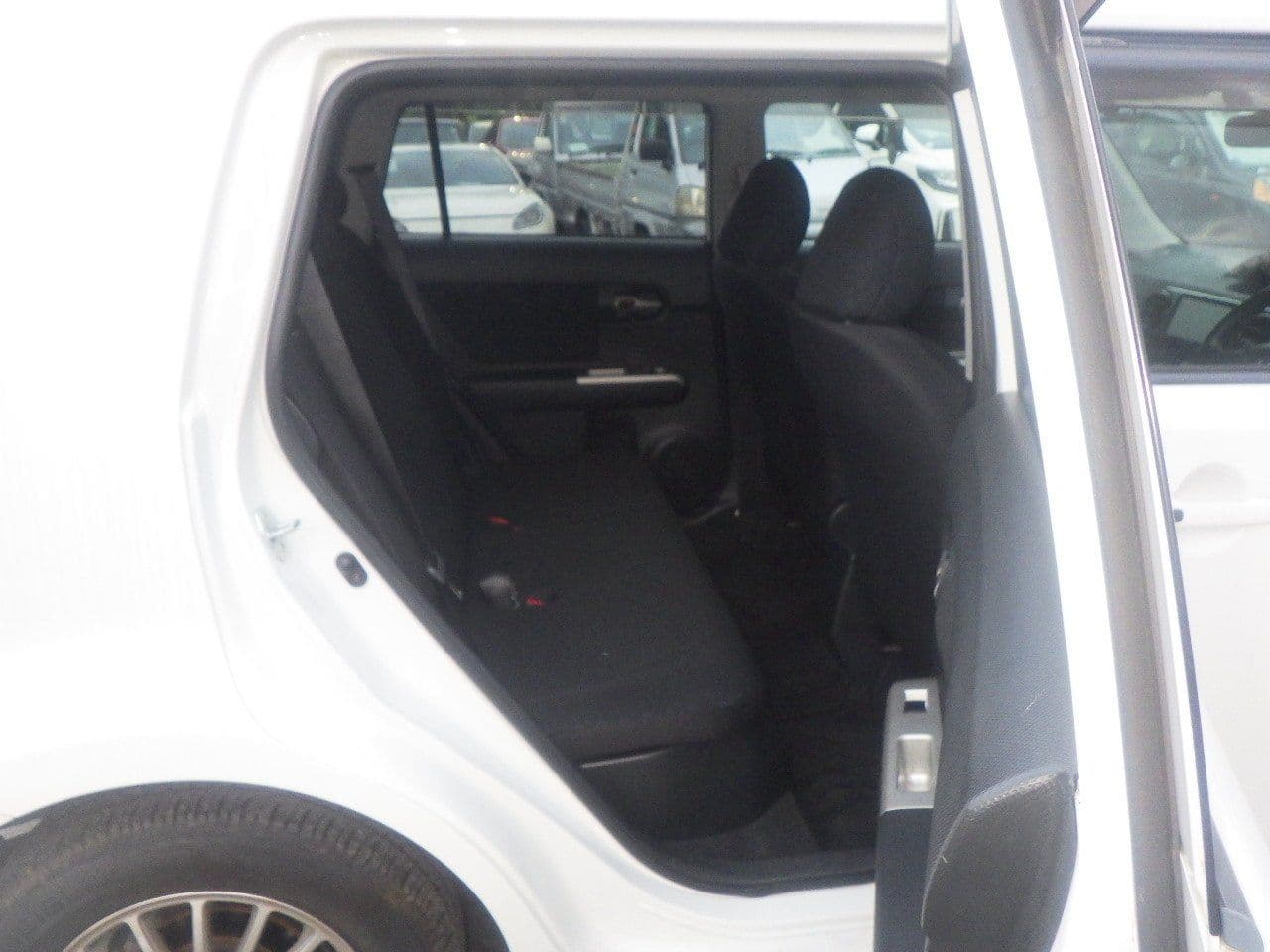 Vehicle SU00001141 large view 22