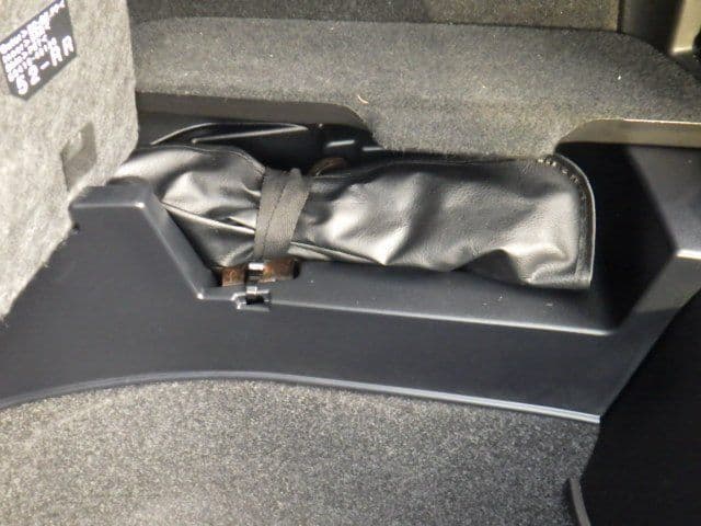 Vehicle SU00001178 large view 36