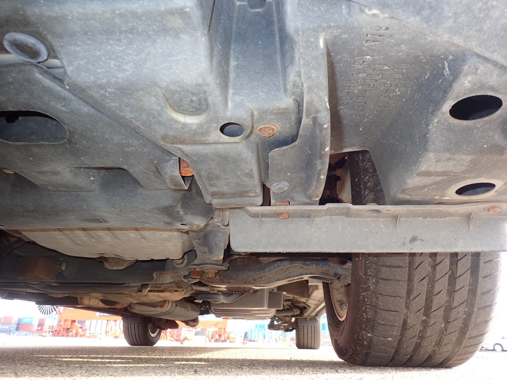 Vehicle SU00001179 large view 15