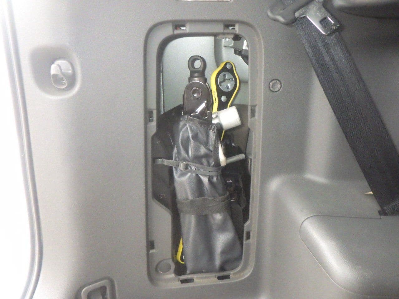 Vehicle SU00001150 large view 38