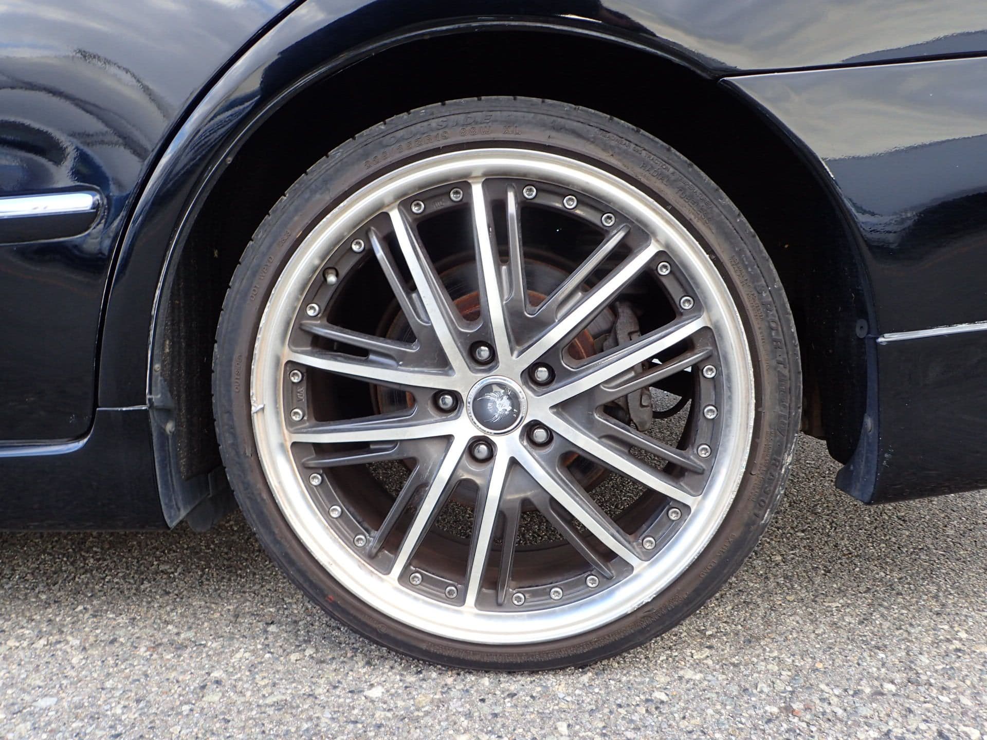 Vehicle SU00001170 large view 11