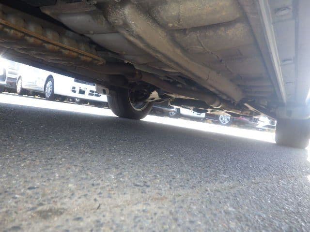 Vehicle SU00001177 large view 18