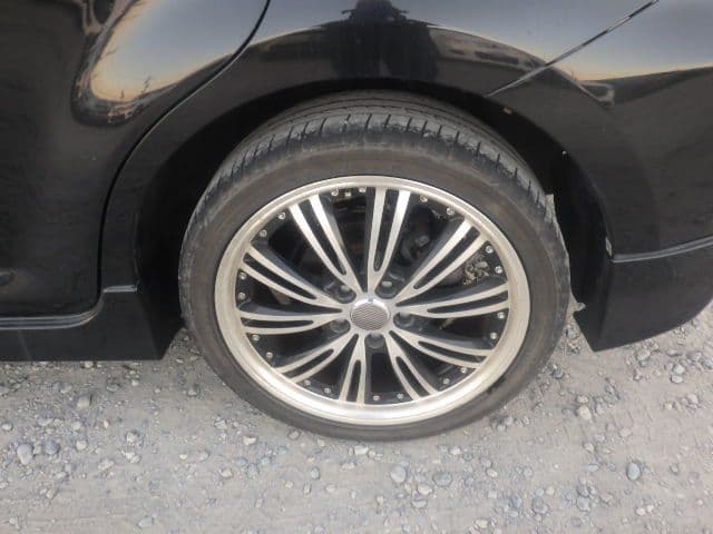 Vehicle SU00001168 large view 10