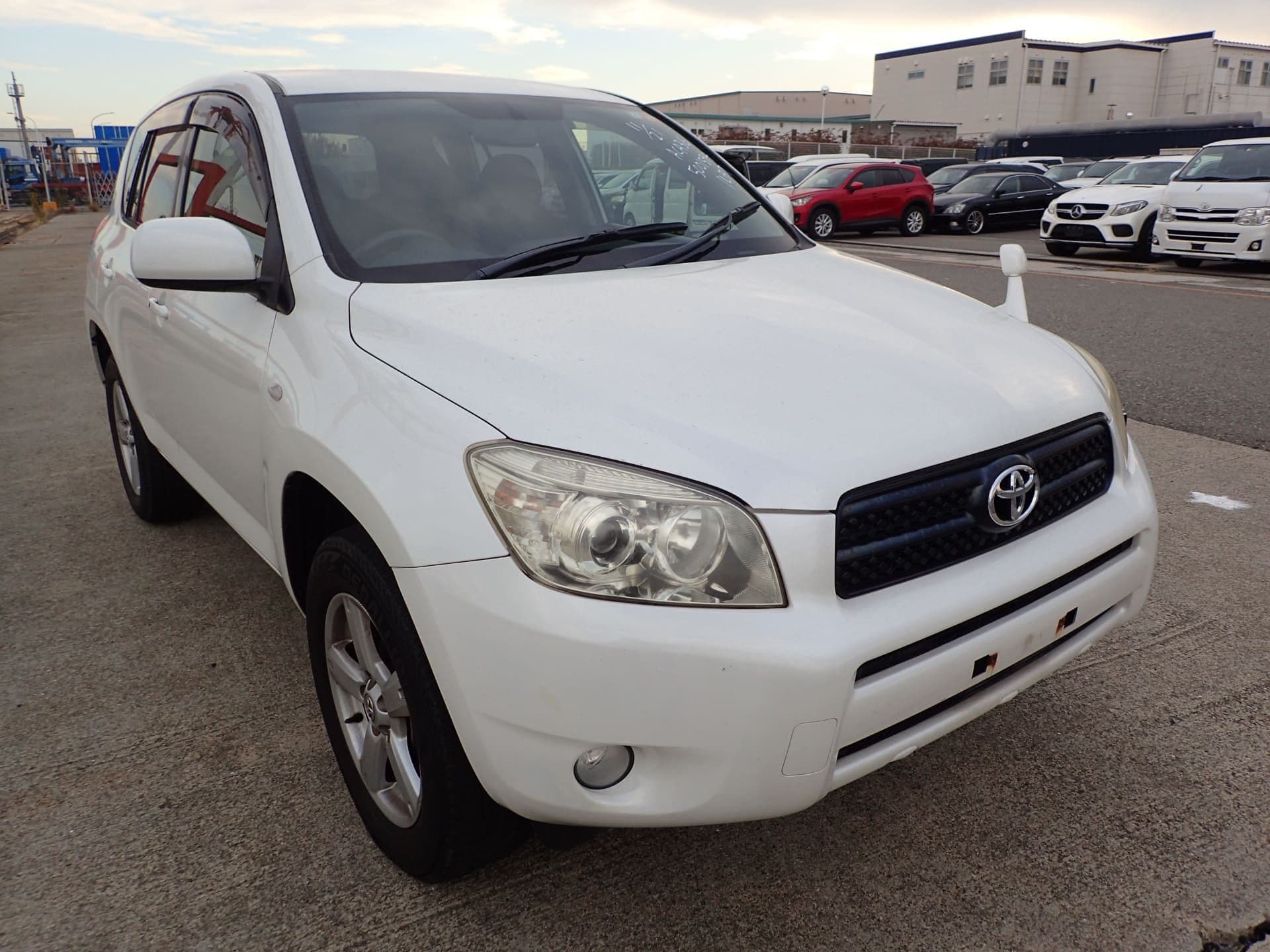 Vehicle SU00001184 large view 8