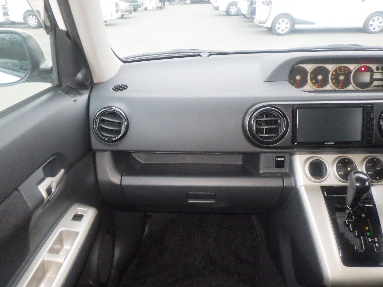 Vehicle SU00001141 large view 28