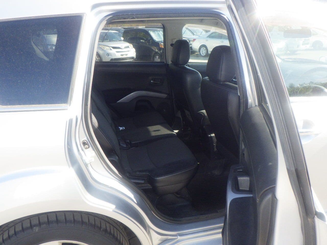 Vehicle SU00001183 large view 22