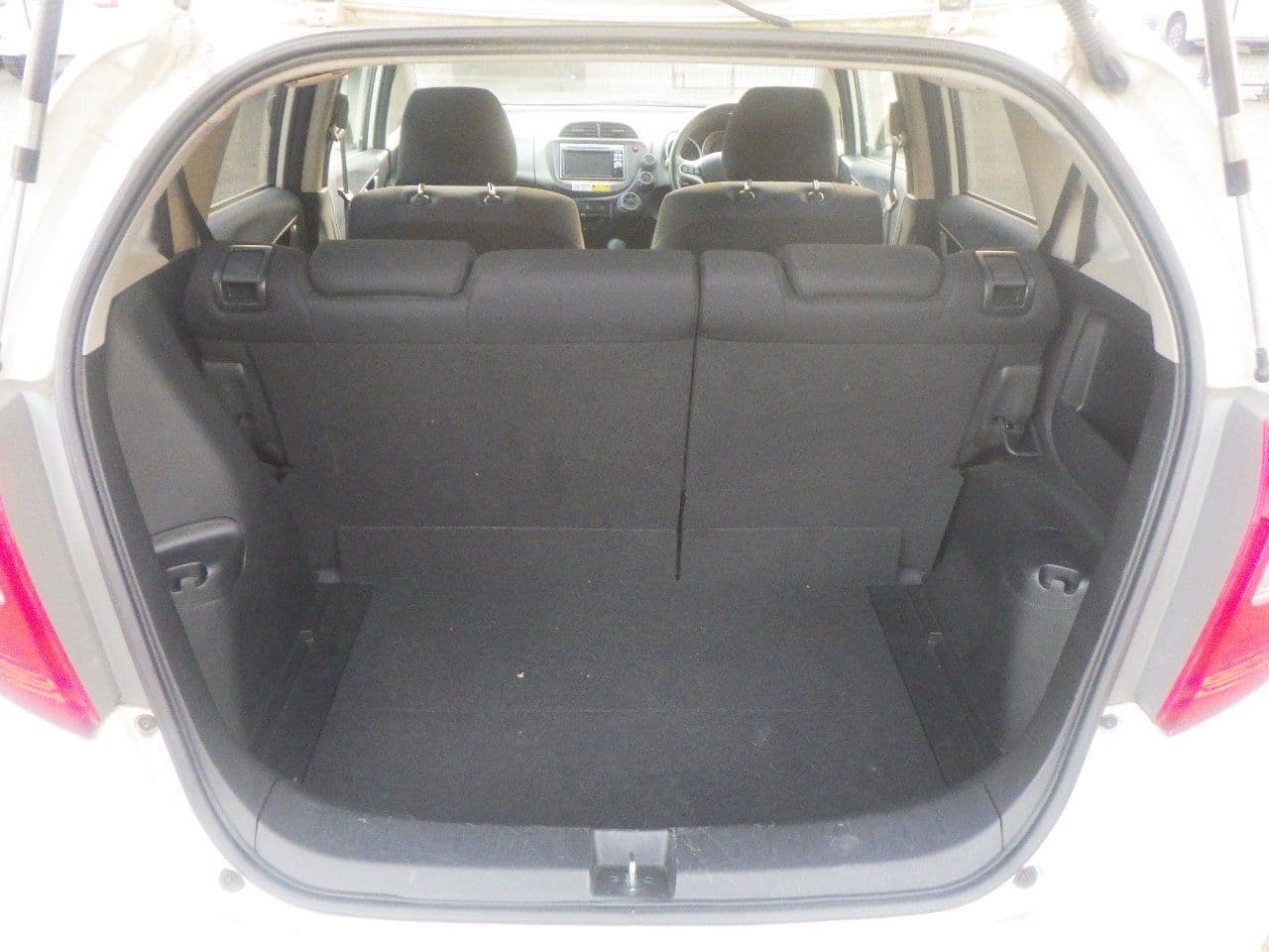 Vehicle SU00001189 large view 24