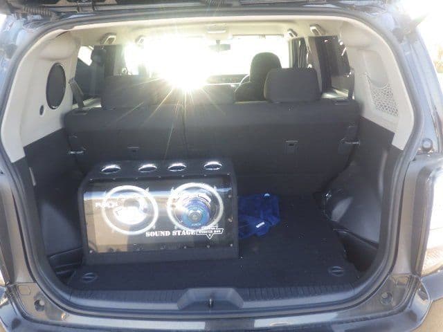 Vehicle SU00001186 large view 21