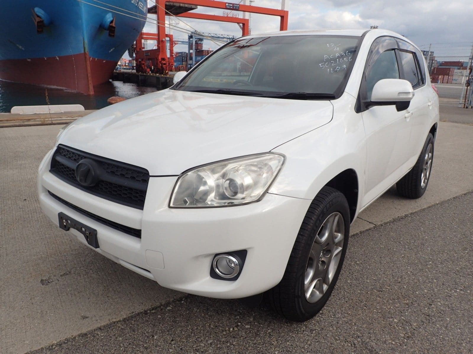 
								2008 TOYOTA RAV4 Style
							