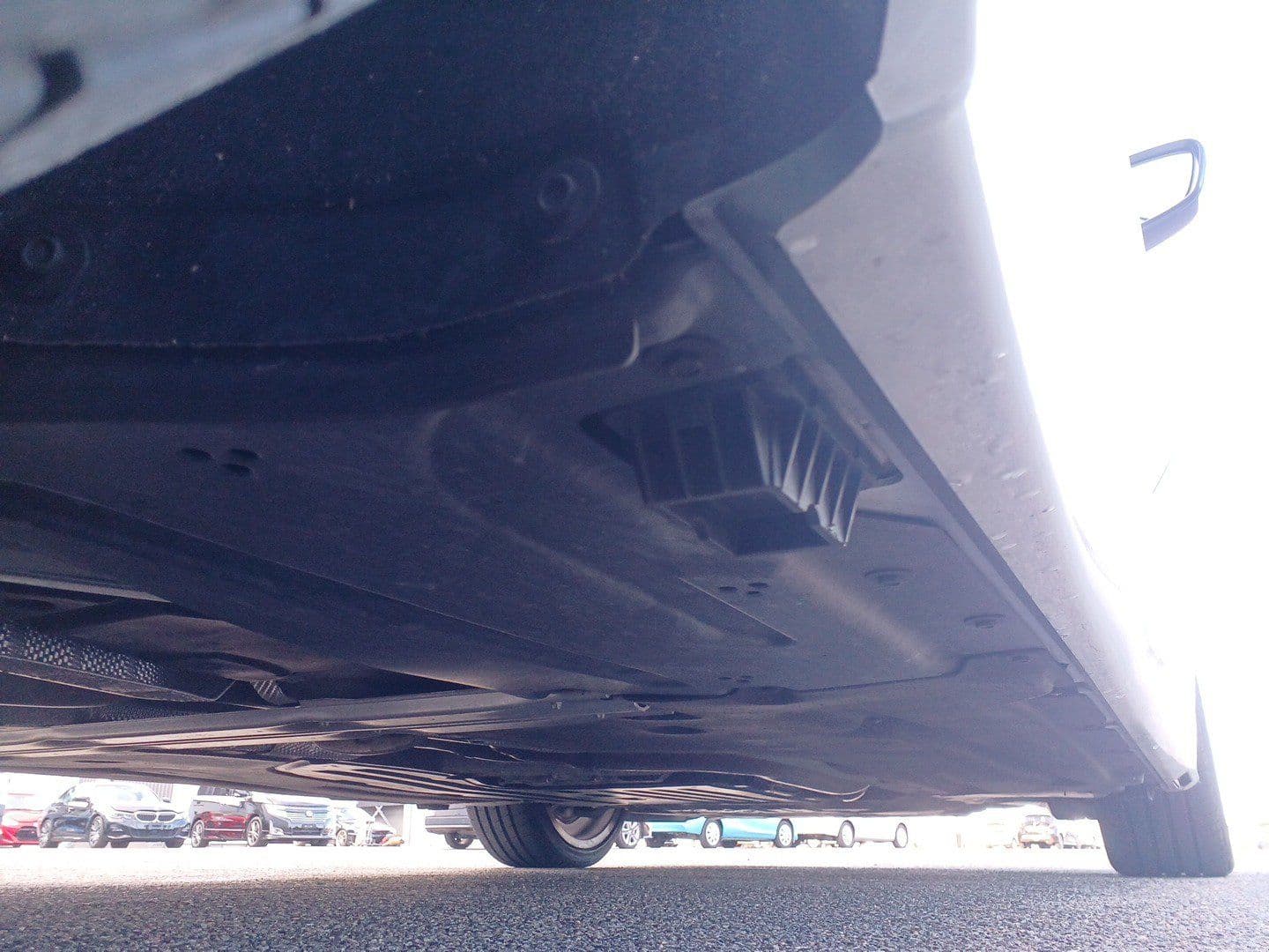 Vehicle SU00001199 large view 16