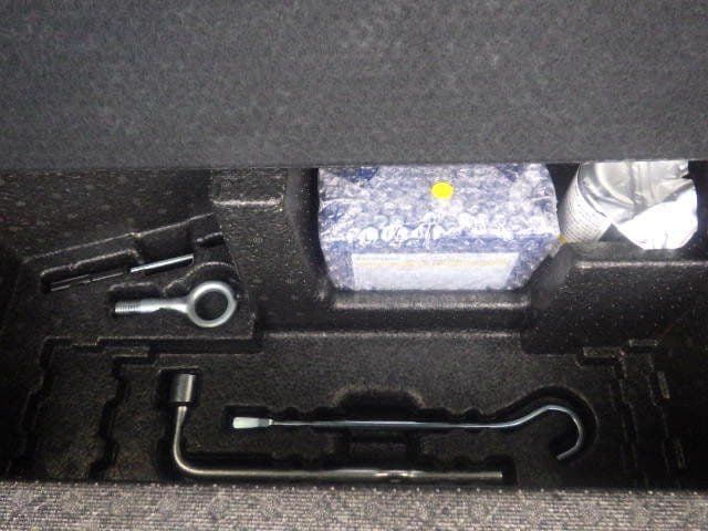 Vehicle SU00001162 large view 33