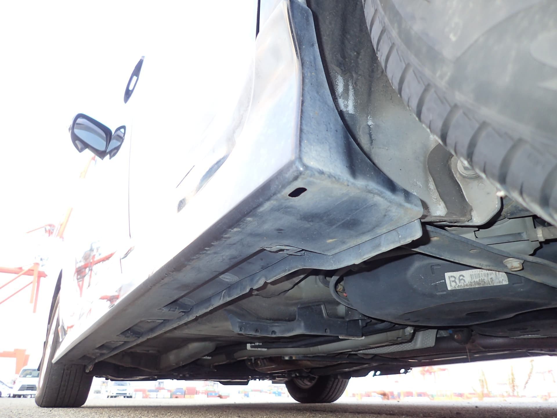 Vehicle SU00001193 large view 19