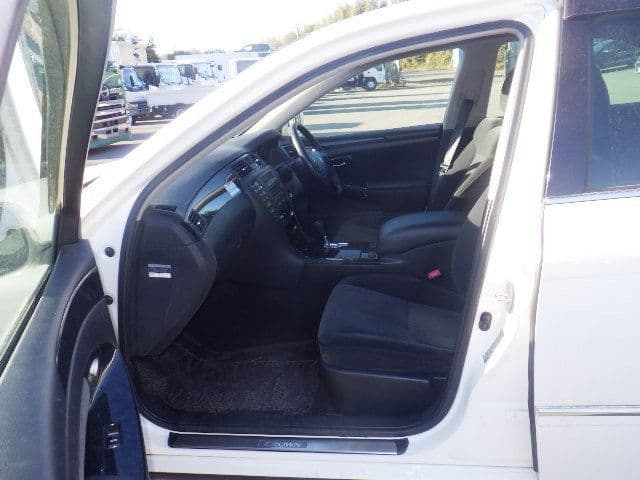 Vehicle SU00001194 large view 24