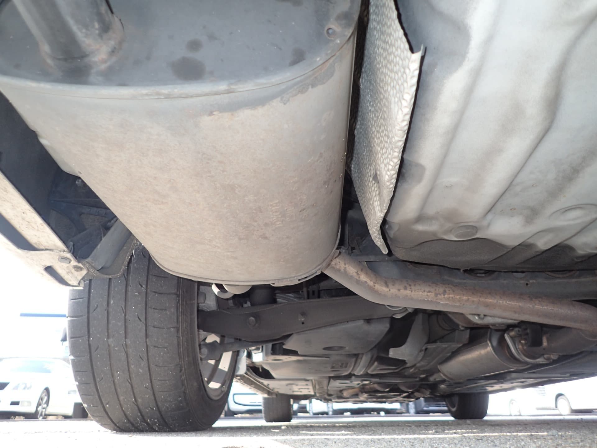 Vehicle SU00001188 large view 16