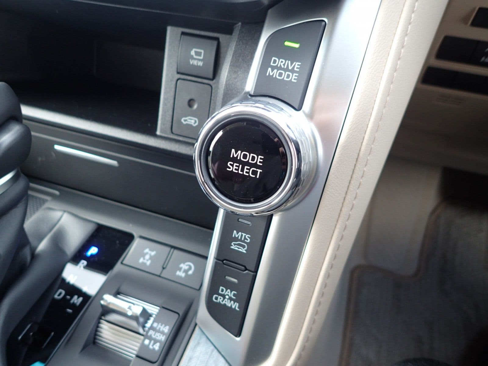 Vehicle SU00001212 large view 38