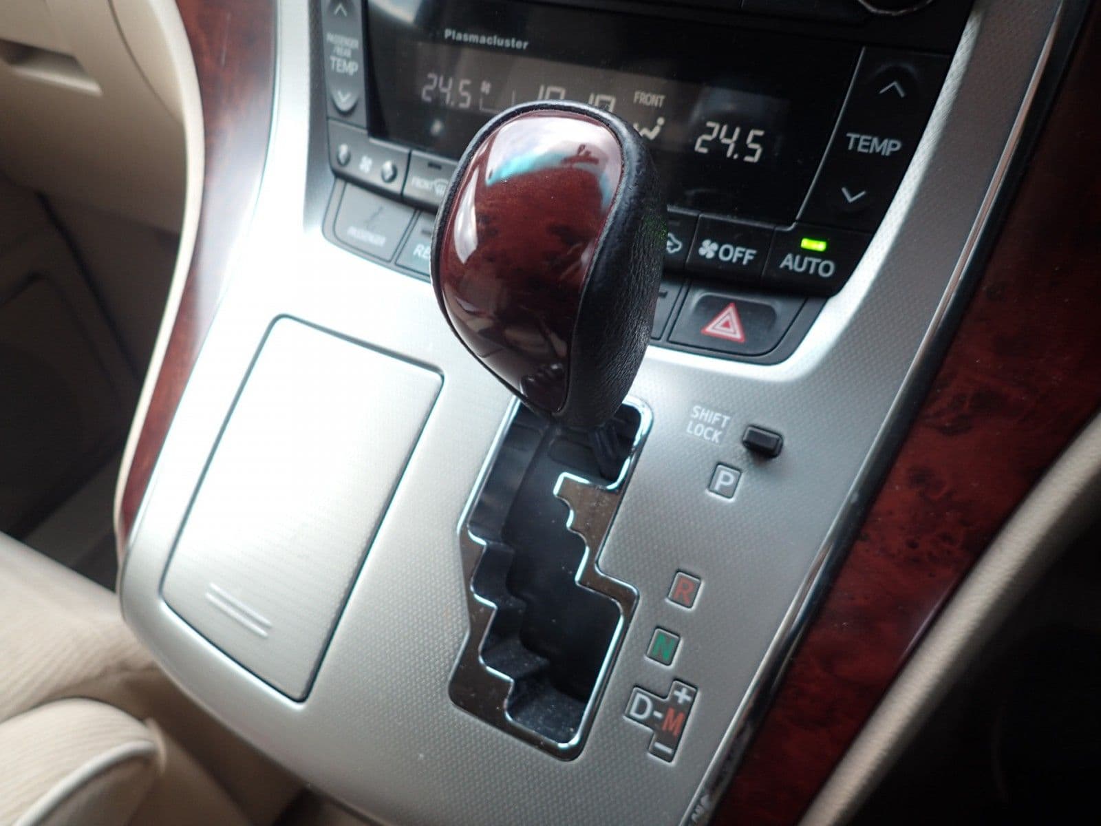 Vehicle SU00001204 large view 34