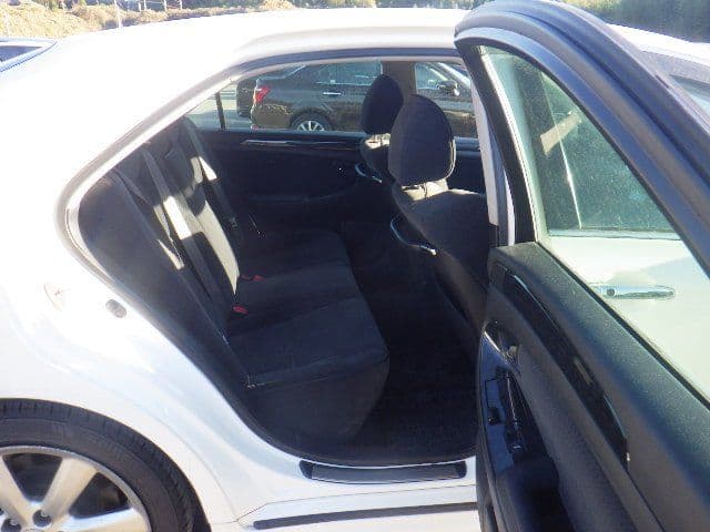 Vehicle SU00001194 large view 21