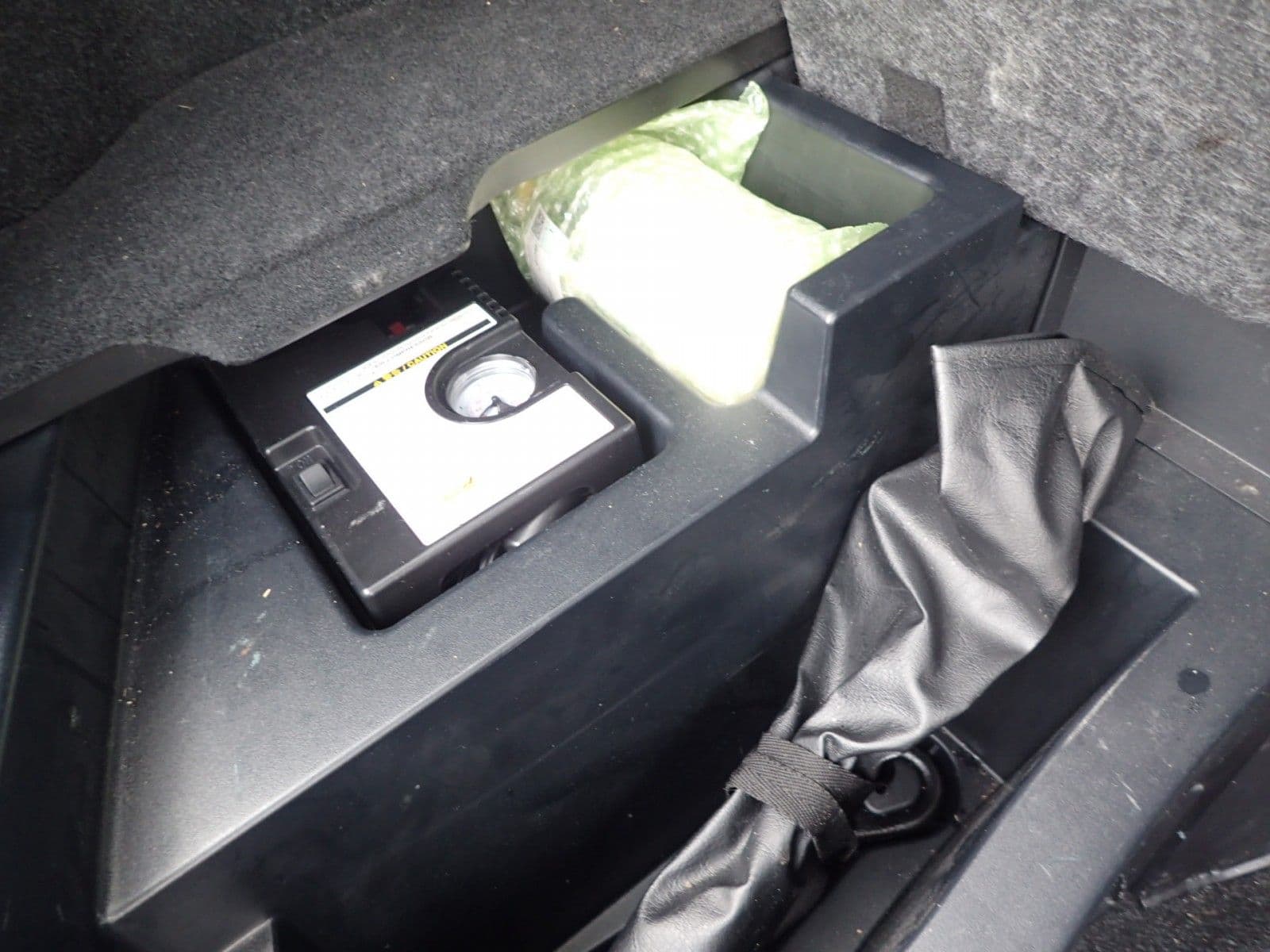 Vehicle SU00001202 large view 37