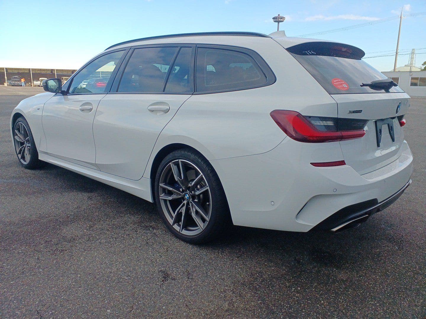 Vehicle SU00001199 large view 3