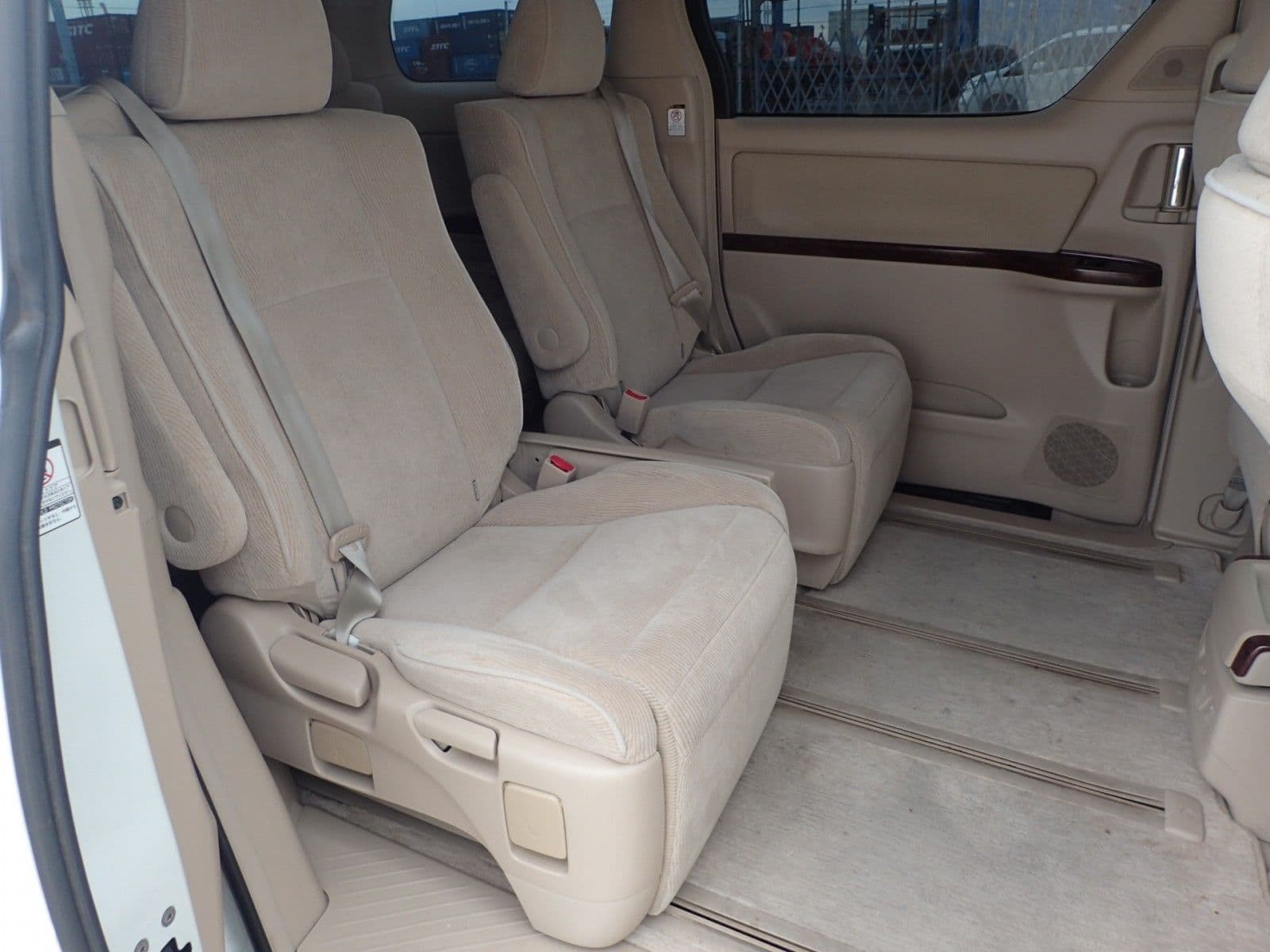 Vehicle SU00001204 large view 23