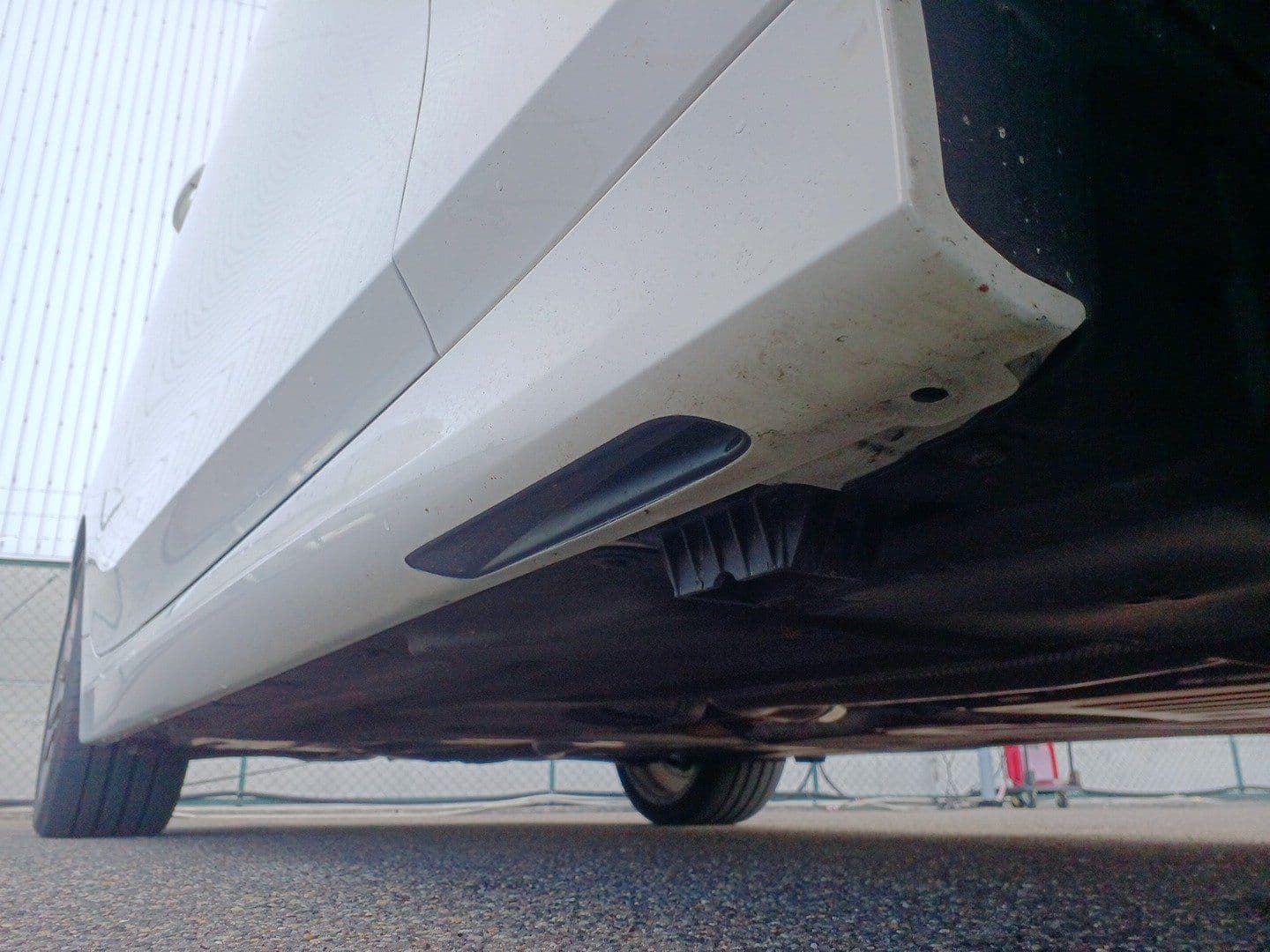 Vehicle SU00001199 large view 15