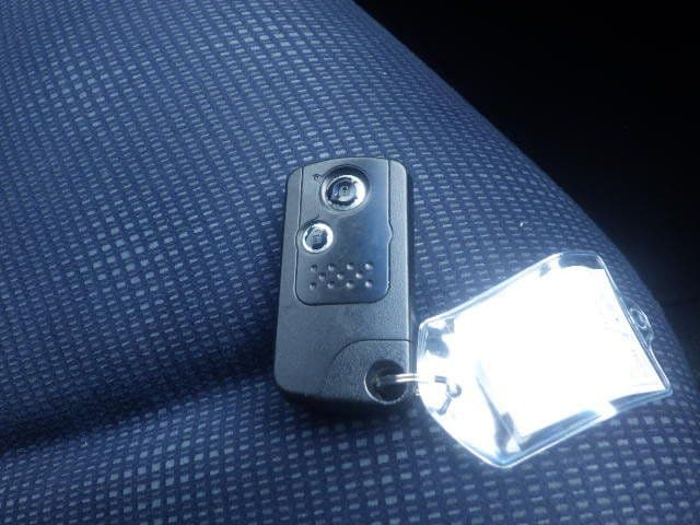 Vehicle SU00001162 large view 32