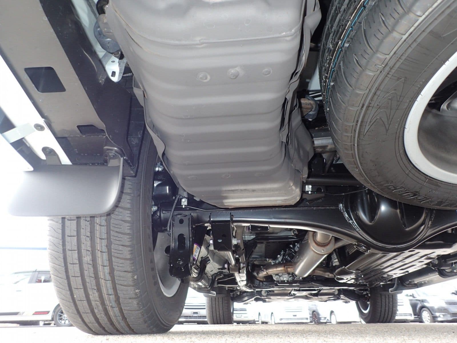 Vehicle SU00001212 large view 15