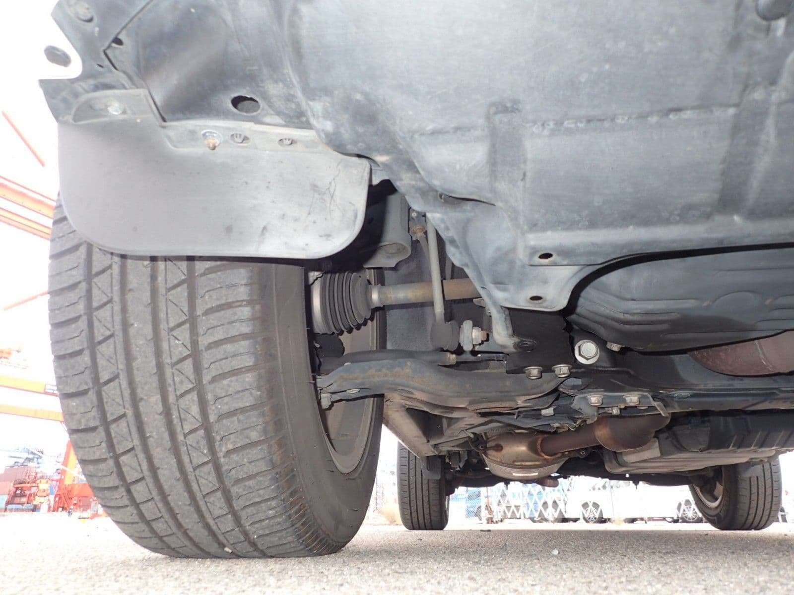 Vehicle SU00001203 large view 13