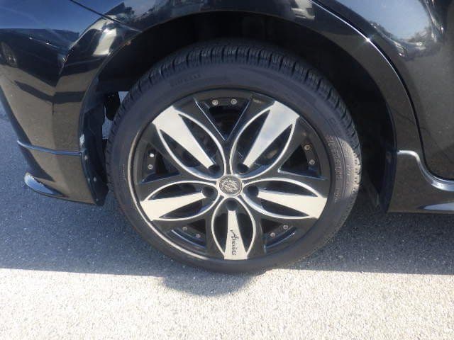 Vehicle SU00001186 large view 9