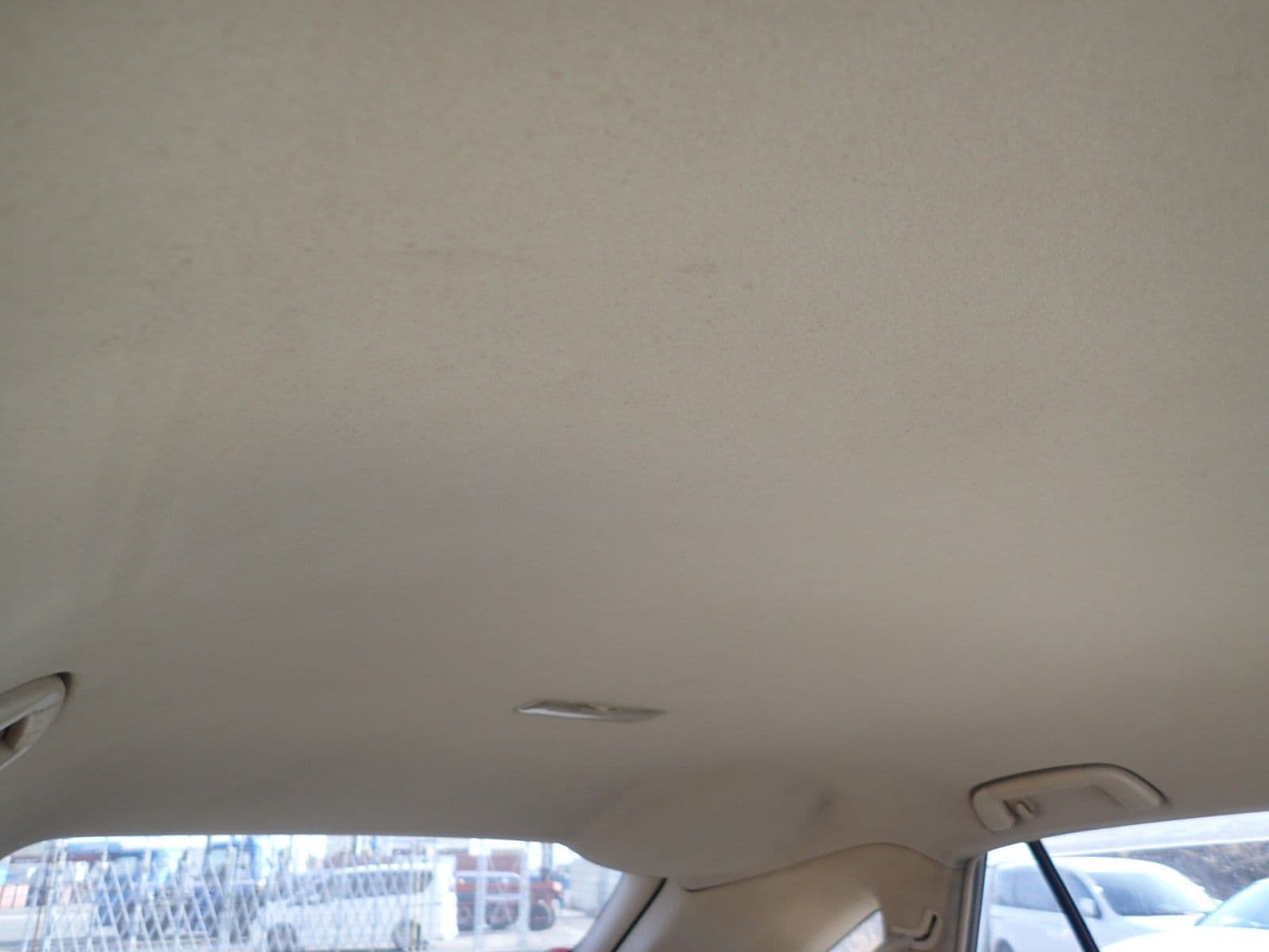 Vehicle SU00001209 large view 26