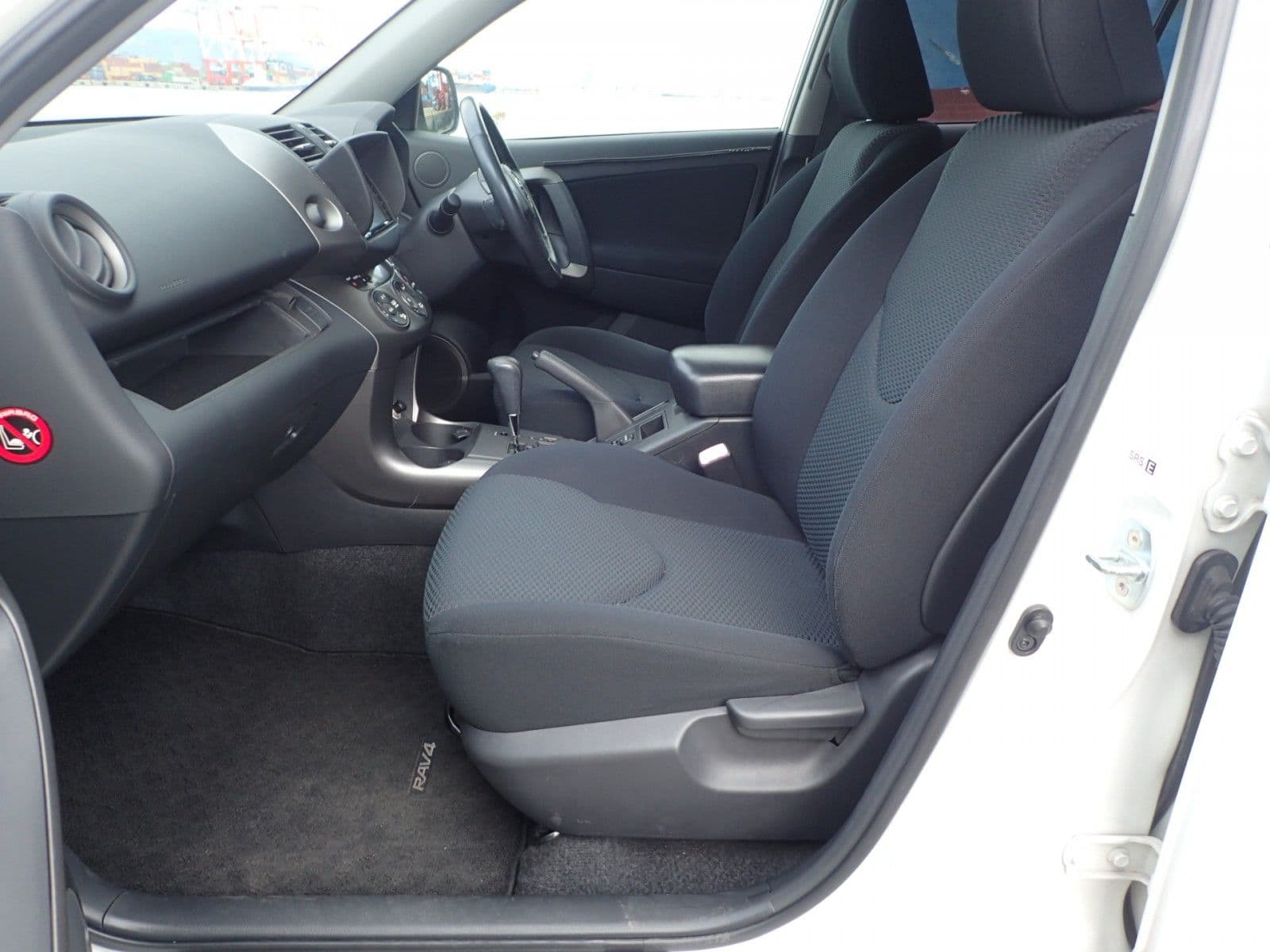 Vehicle SU00001203 large view 25