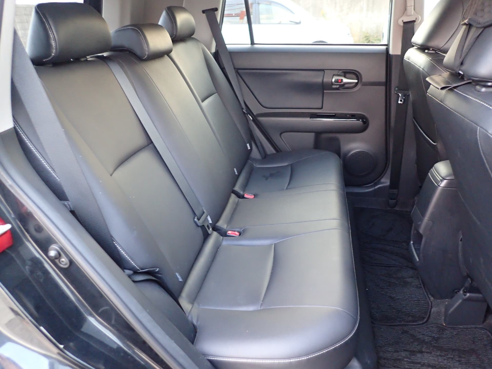 Vehicle SU00001193 large view 23