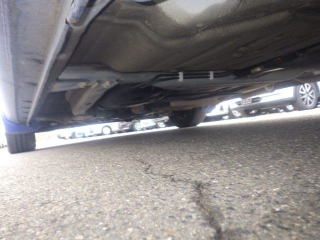 Vehicle SU00001162 large view 17