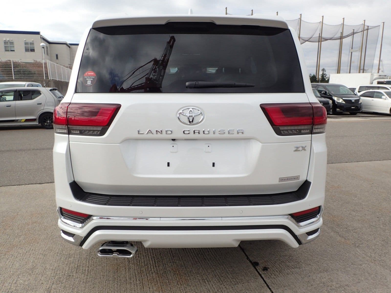 Vehicle SU00001212 large view 4