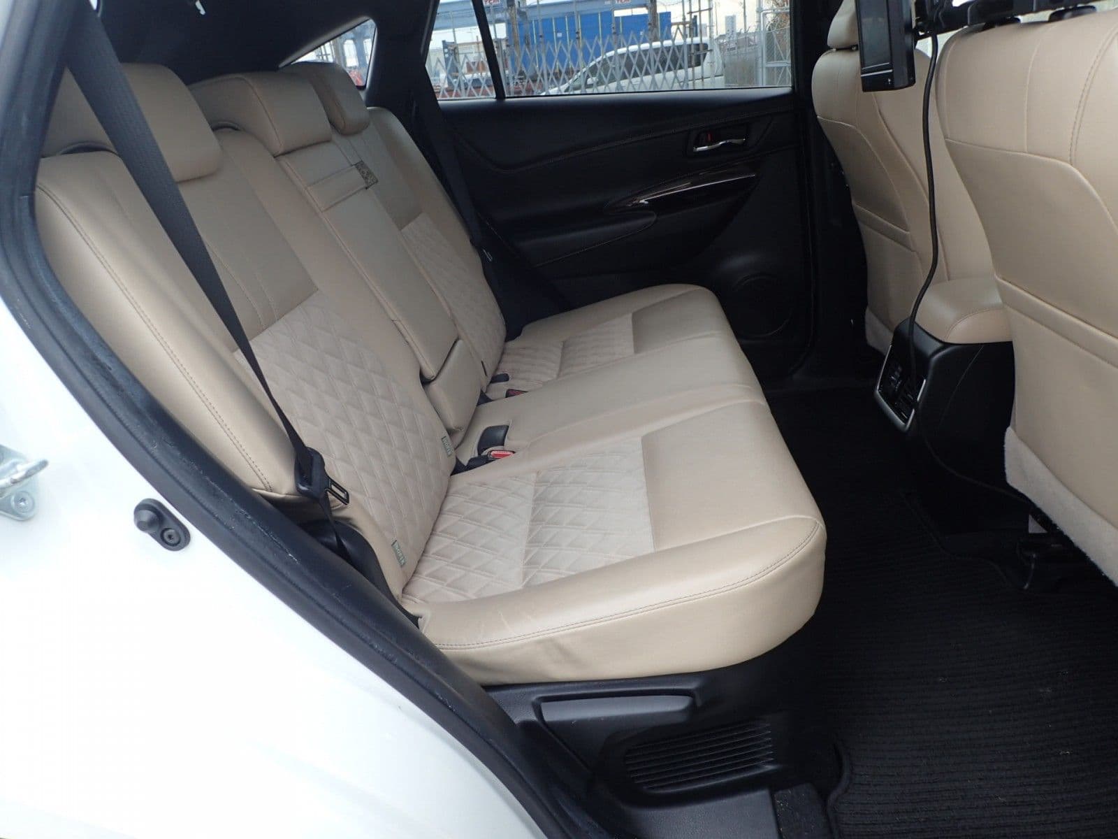 Vehicle SU00001202 large view 23