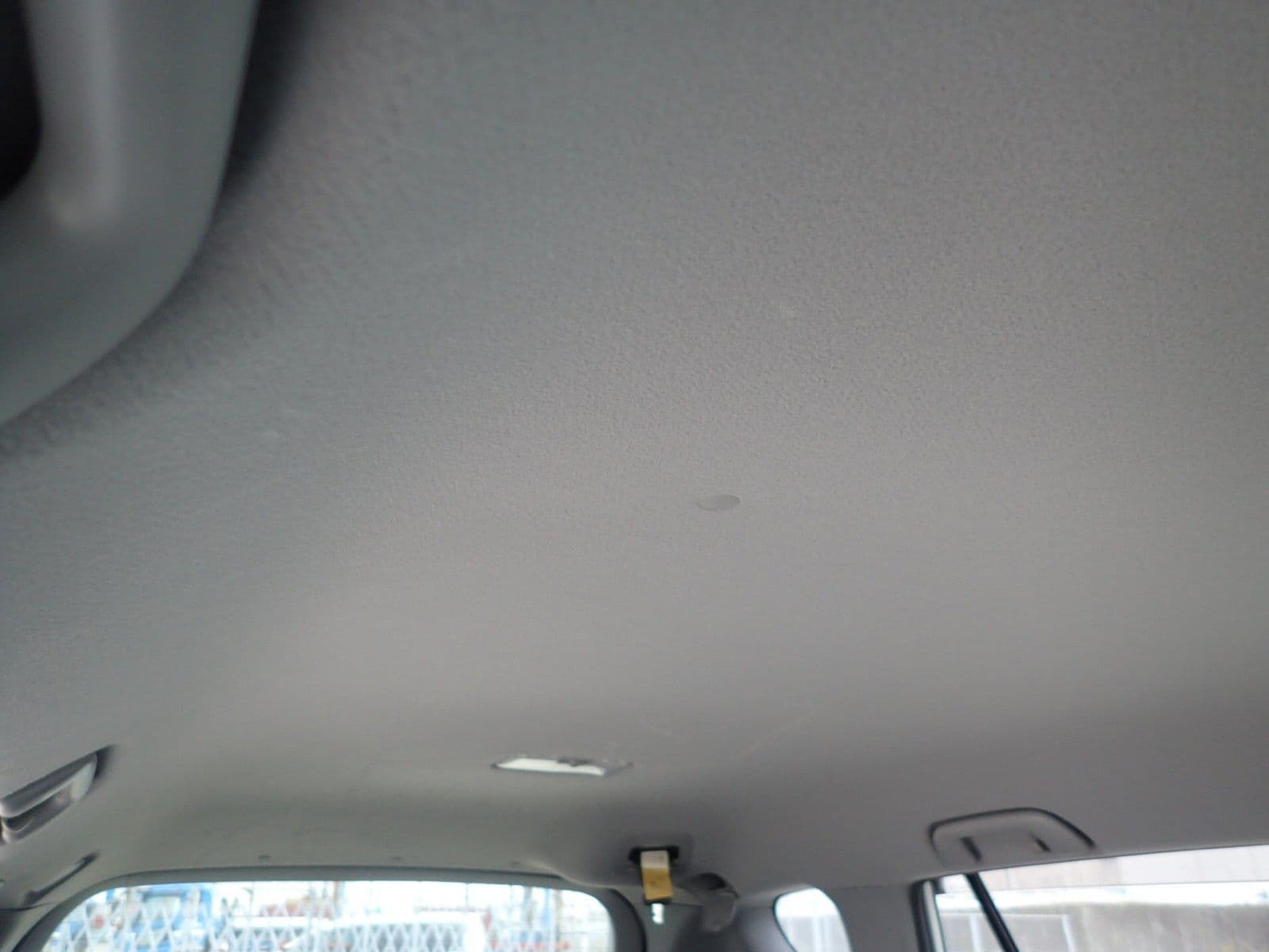 Vehicle SU00001203 large view 26