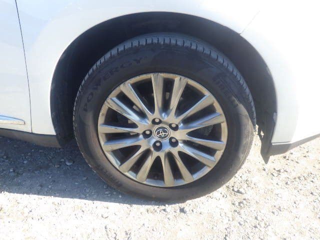 Vehicle SU00001181 large view 10