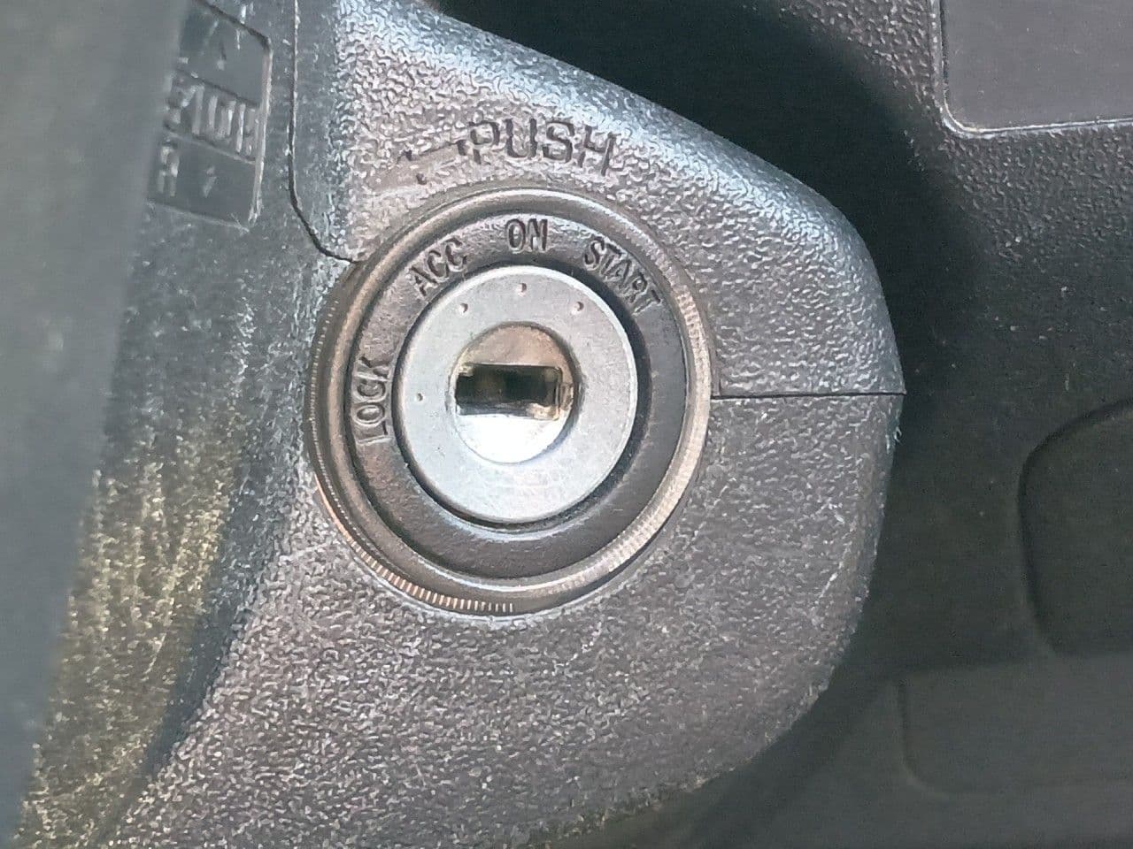 Vehicle SU00001240 large view 34