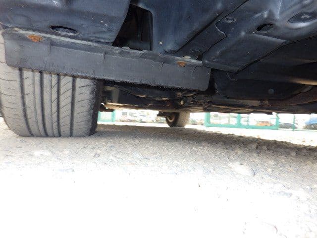 Vehicle SU00001262 large view 13