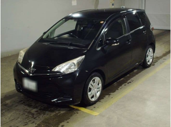 
									2012 TOYOTA RACTIS Lepice
								