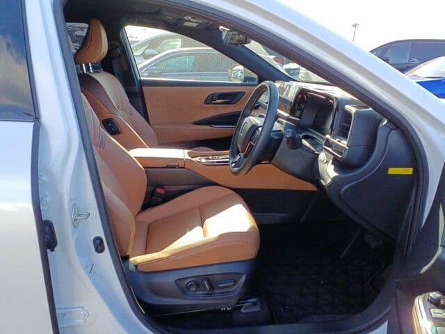 Vehicle SU00001269 large view 21