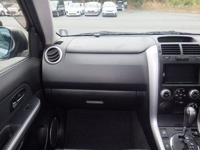 Vehicle SU00001223 large view 28