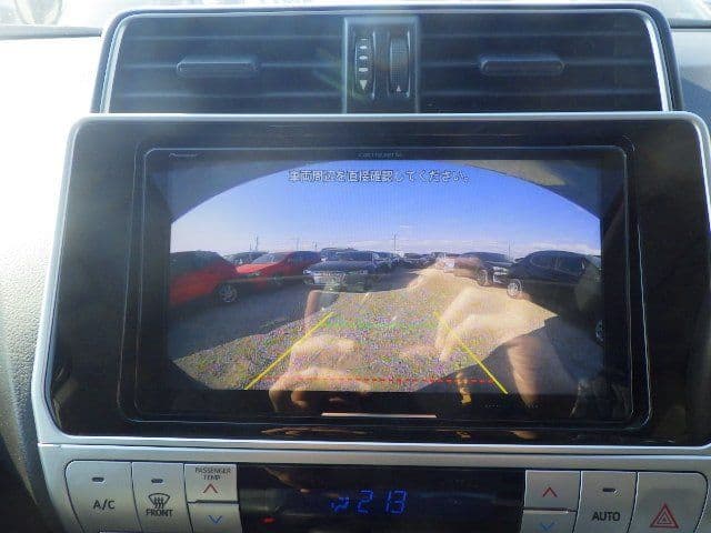 Vehicle SU00001255 large view 37