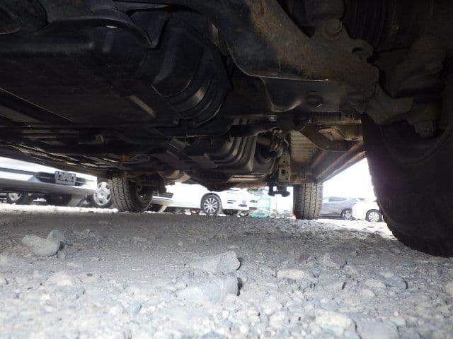 Vehicle SU00001244 large view 16